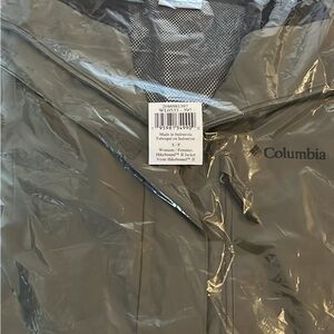 Columbia Women’s Hikebound Jacket/ Rain Resistant